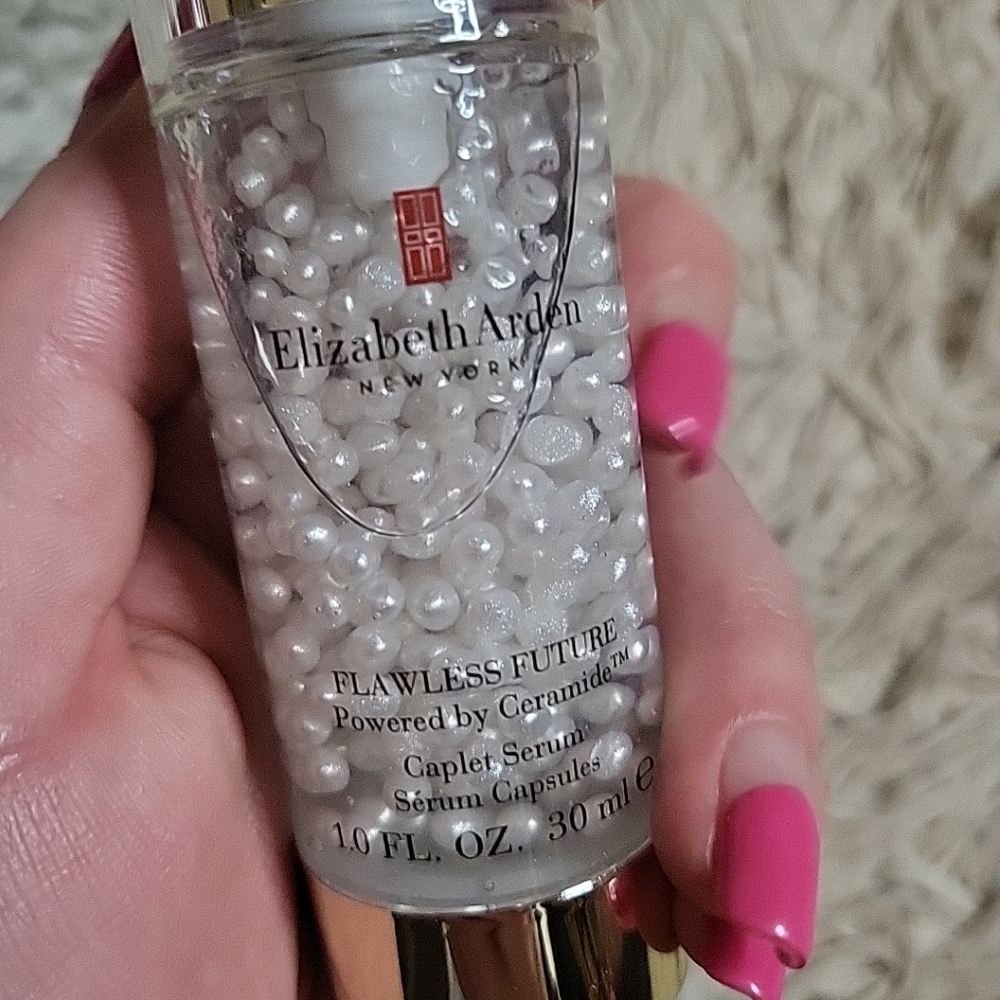 *SOLD* Elizabeth Arden Caplet Serum Flawless Future Powered by Ceramide 30mL - Picture 9 of 10